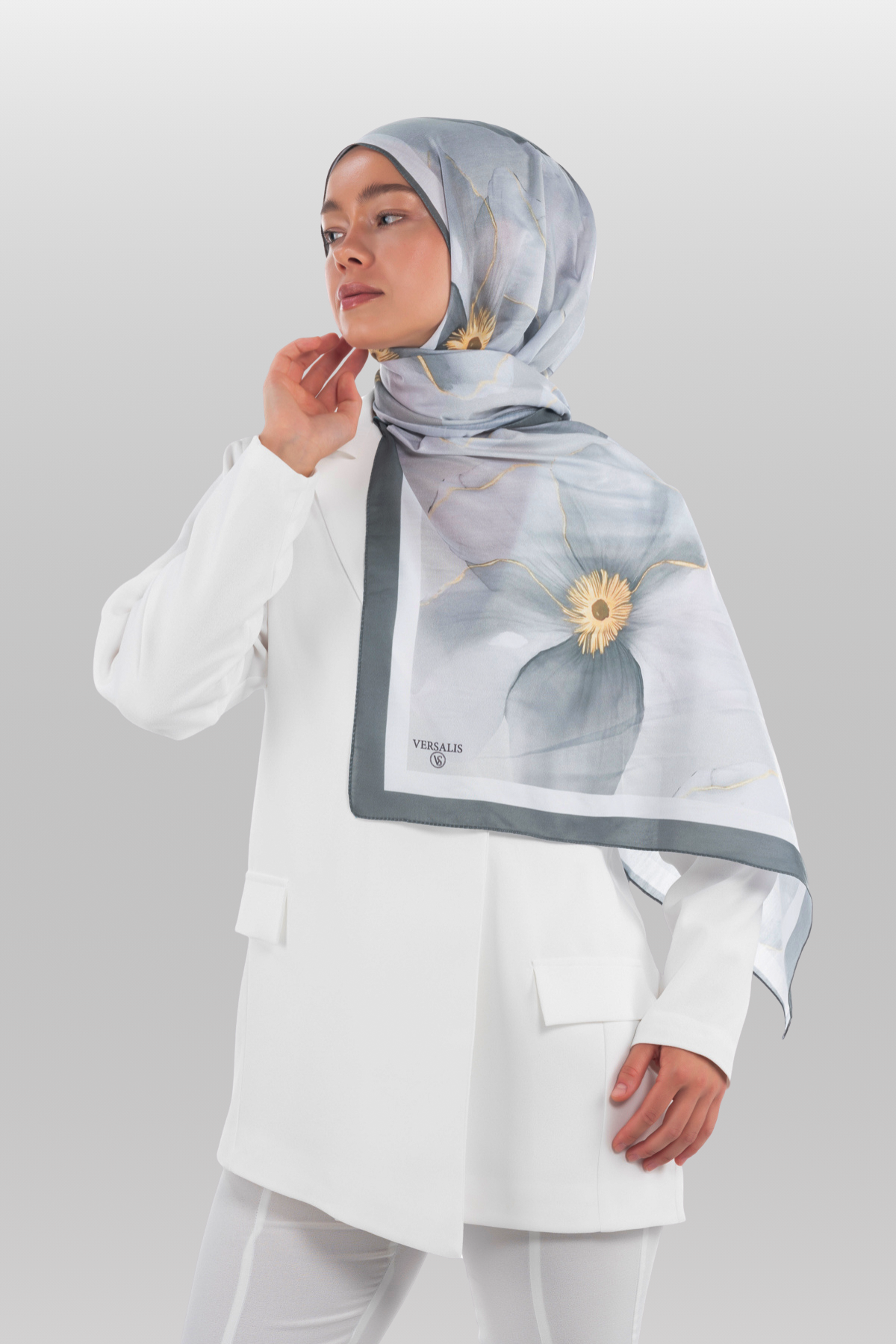So Soft™ Shawl | Blush Flora - Soft Gray Breeze